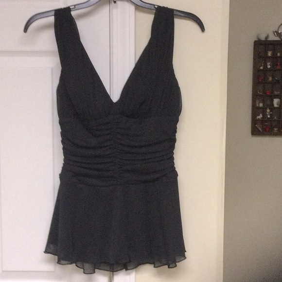 Beautiful black top - Picture 2 of 4